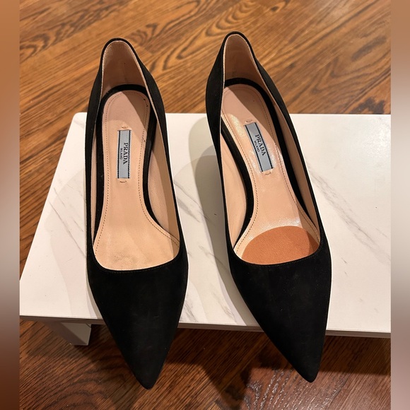Prada suede pointed toe kitten heel pumps - Picture 3 of 7